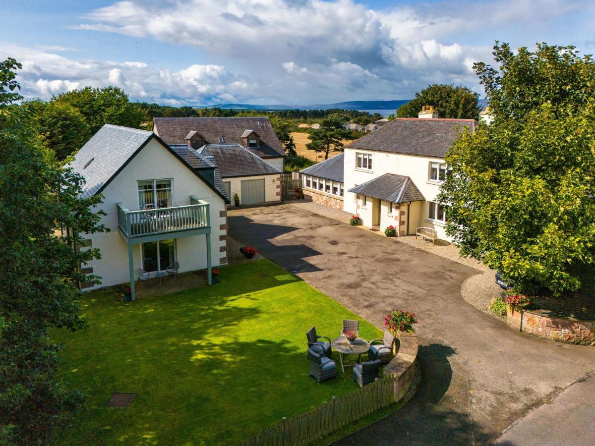 Sandown House 5* Nairn