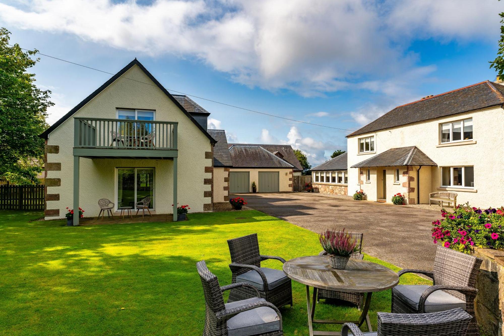 Sandown House Guest house